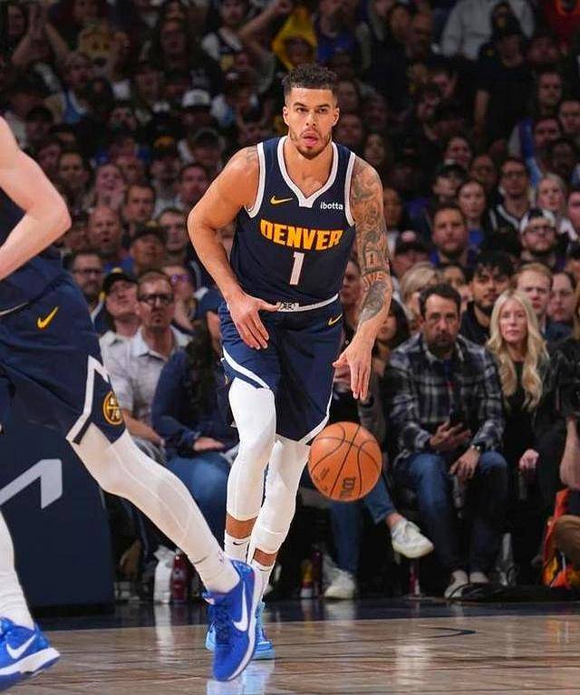 里程碑夜！丹佛掘金防线松动，CBA季后赛关键时刻刷纪录，气氛紧张，控场能力受关注