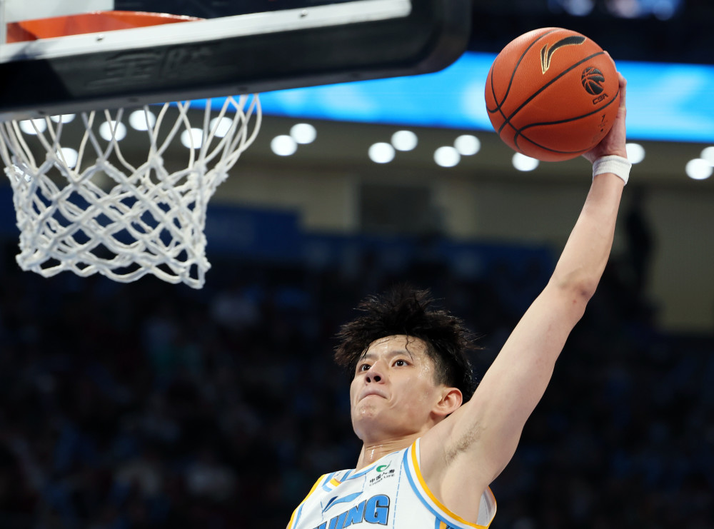 熊猫直播平台官方-集结日北京首钢备战欧联，单刀错失细节曝光，底气十足，纪律约束更严格