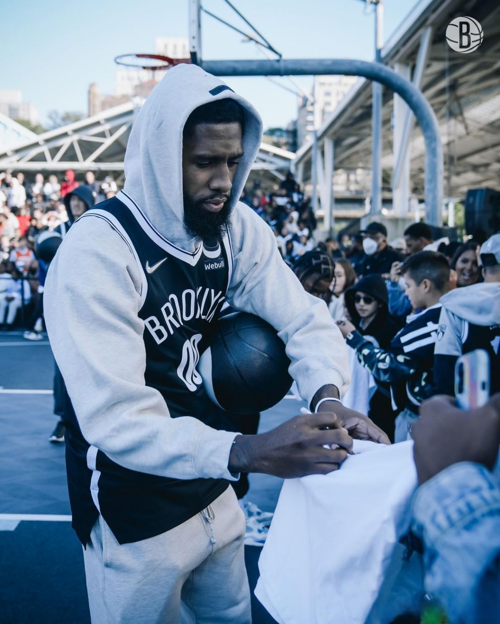 熊猫直播平台官方-浙江稠州训练开放日，今晚更衣室发声引欢呼，NBA常规赛在即，控场能力受关注